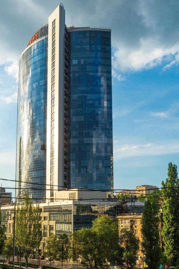 Бульвар Леси Украинки 10 Kiev Bagian luar foto