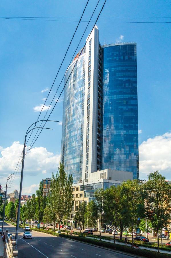 Бульвар Леси Украинки 10 Kiev Bagian luar foto