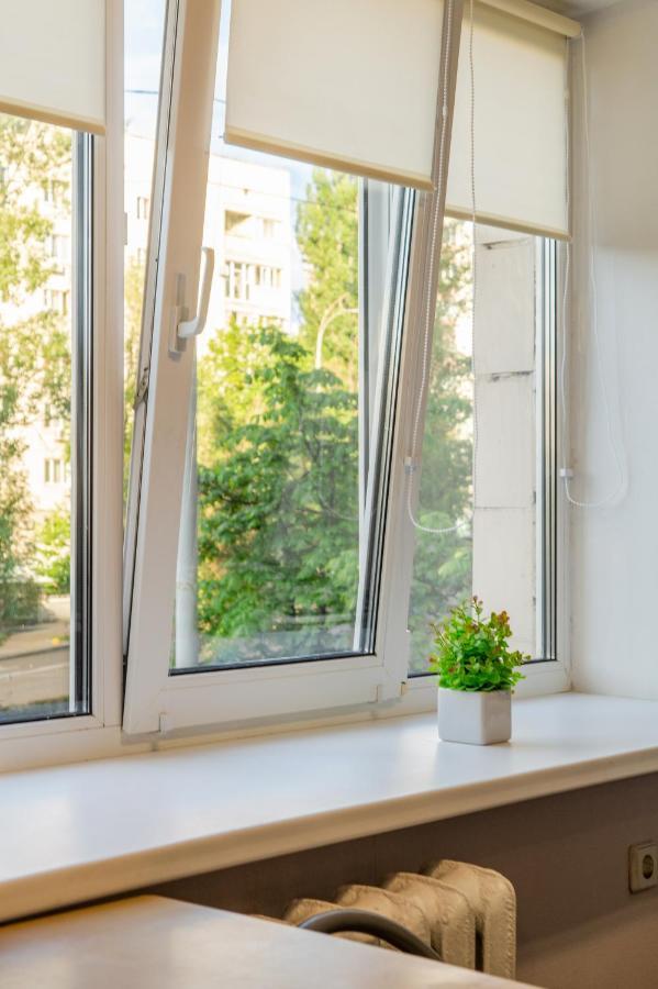 Бульвар Леси Украинки 10 Kiev Bagian luar foto